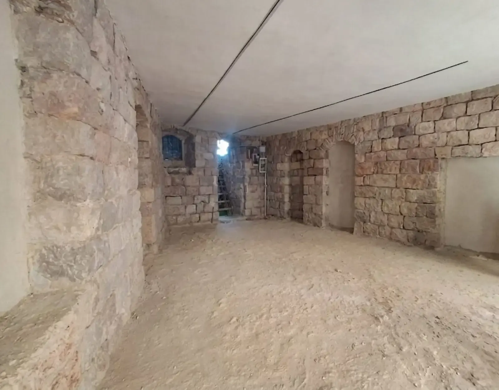 מסחר להשכרה 60 מ"ר במרכז העיר תמונה 3